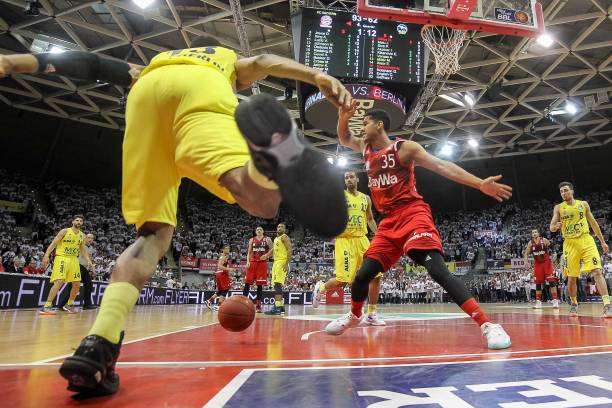 的竞争更加 的竞争更加